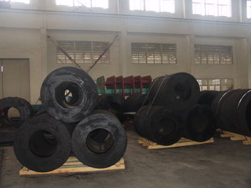 China Easy Installation Rubber Boat Fenders Long Service Time Fender Rubber Marine supplier