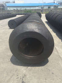 China Marine Circular Shape Tugboat Rubber Fenders With Chain Connection supplier
