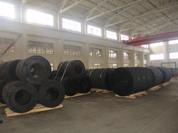 China Ships Boat Dock Fenders , Cylindrical Rubber Fenders Low Reaction Force supplier