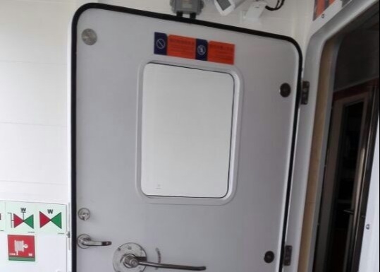 China Aluminum Marine Steel Weathertight Door Ship'S Accommodation 8mm supplier