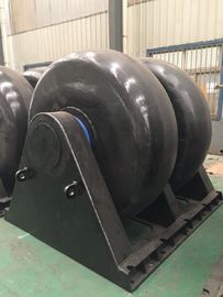 China Customizable Dimensions Marine Roller Wheel Type Rubber Fender for Dock and Channel supplier