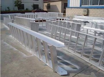 China Aluminum Boarding Ladder Compact Few Shake Marine Telescoping Boarding Ladder supplier