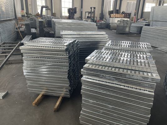 Galvanized Steel Scaffolding Plank Springboard Corrosion Resistant Customizable Size supplier