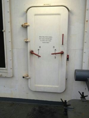 4 Clip Accommodation Steel Marine Weathertight Door 10mm Thickness